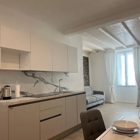 Maison Molteni - Historic Center, Near The Lägenhet